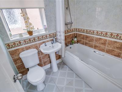 BATHROOM/W.C.